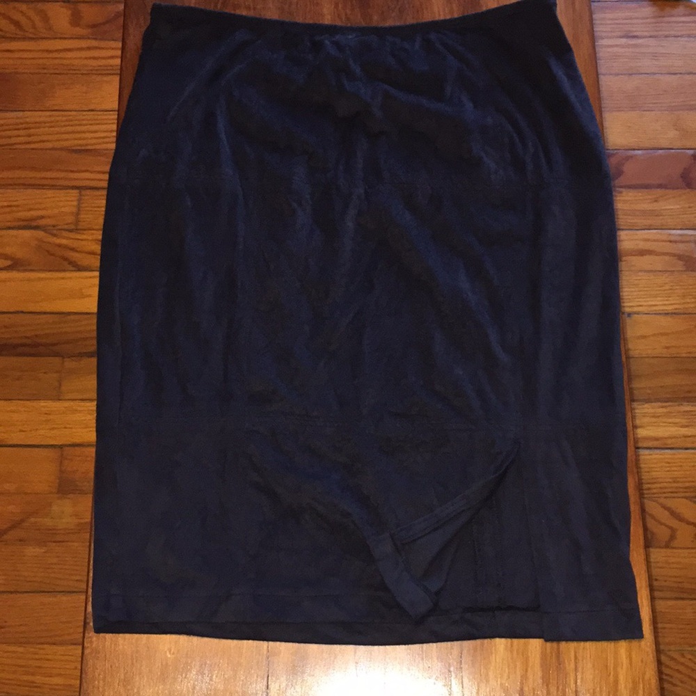 Sabrina Lauren New York velvet like skirt